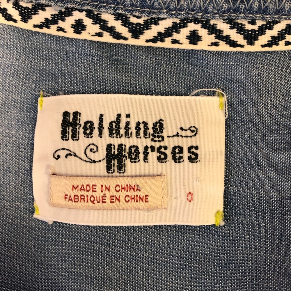 ‼️SOLD‼️NWOT Holding Horses Ombré button Down Top